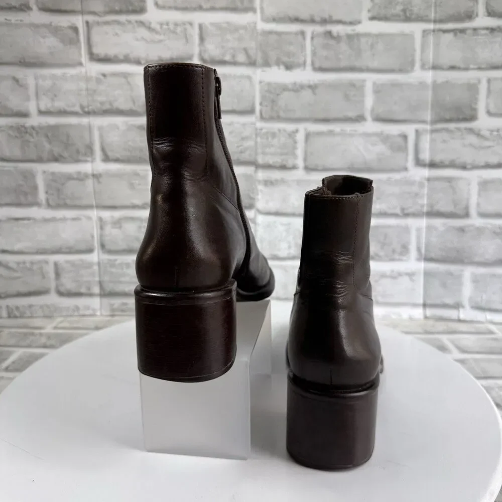 Diba Women's Size 8 VINTAGE Brown Leather Block Heel Chunky Y2K Zip Boots